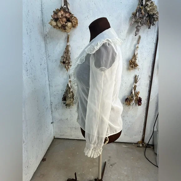 Vintage Oscar De La Renta Union Made Ruffle Lace Blouse 8 - Picture 5 of 9